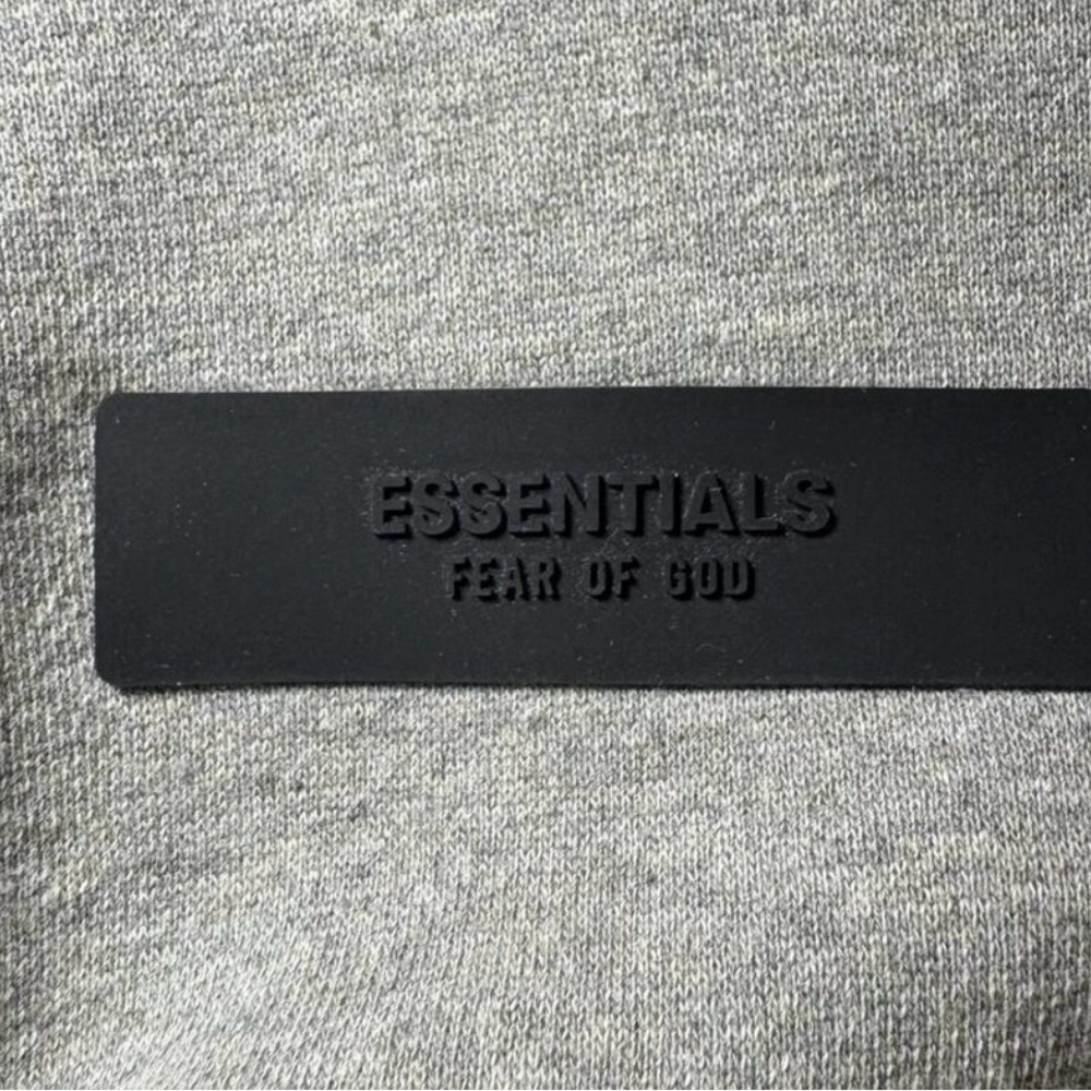 Fear of God Essentials Men’s front and back logo patch grey hoodie XS Gray Rare - Picture 6 of 7